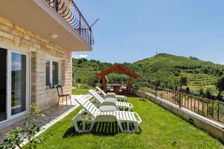Villa La Domazet Podstrana Exteriör bild